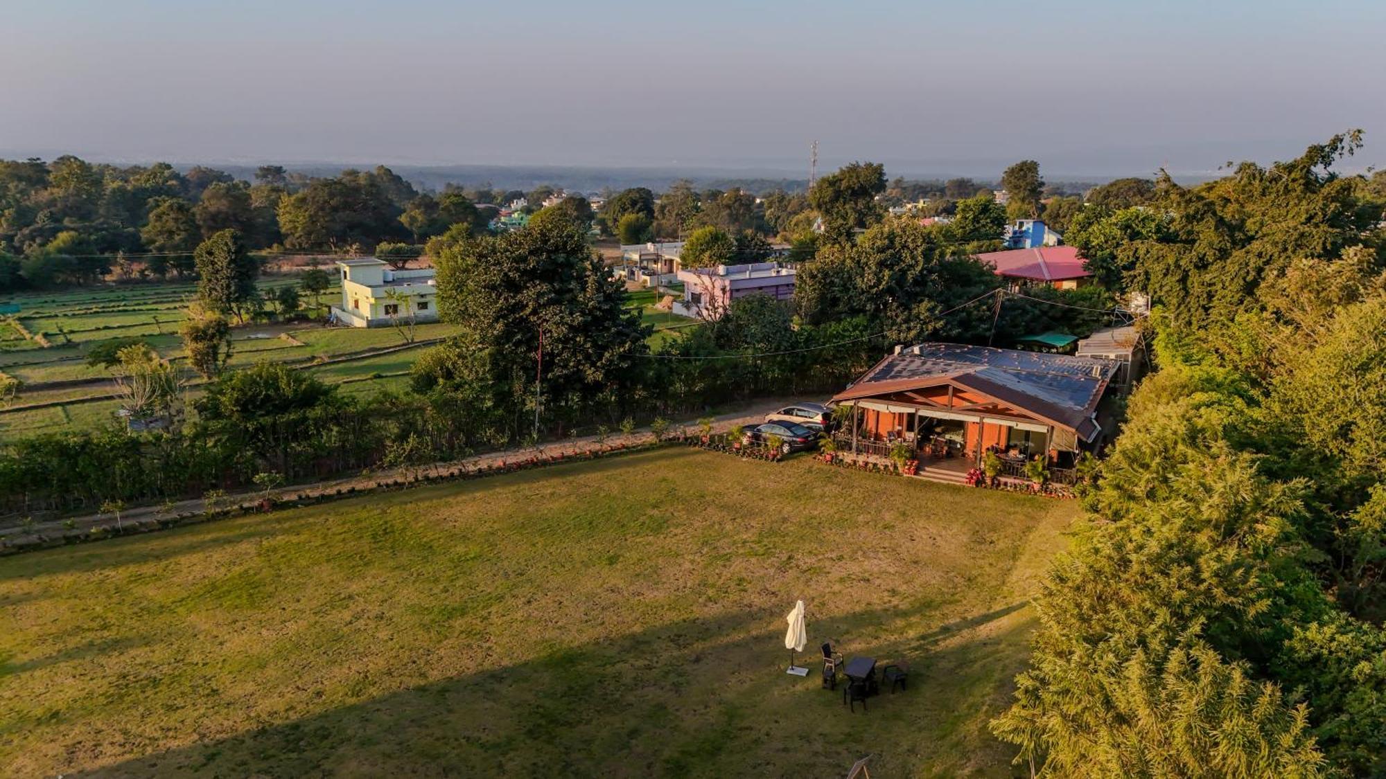 Saffronstays Timber Crest Дехрадун Екстериор снимка