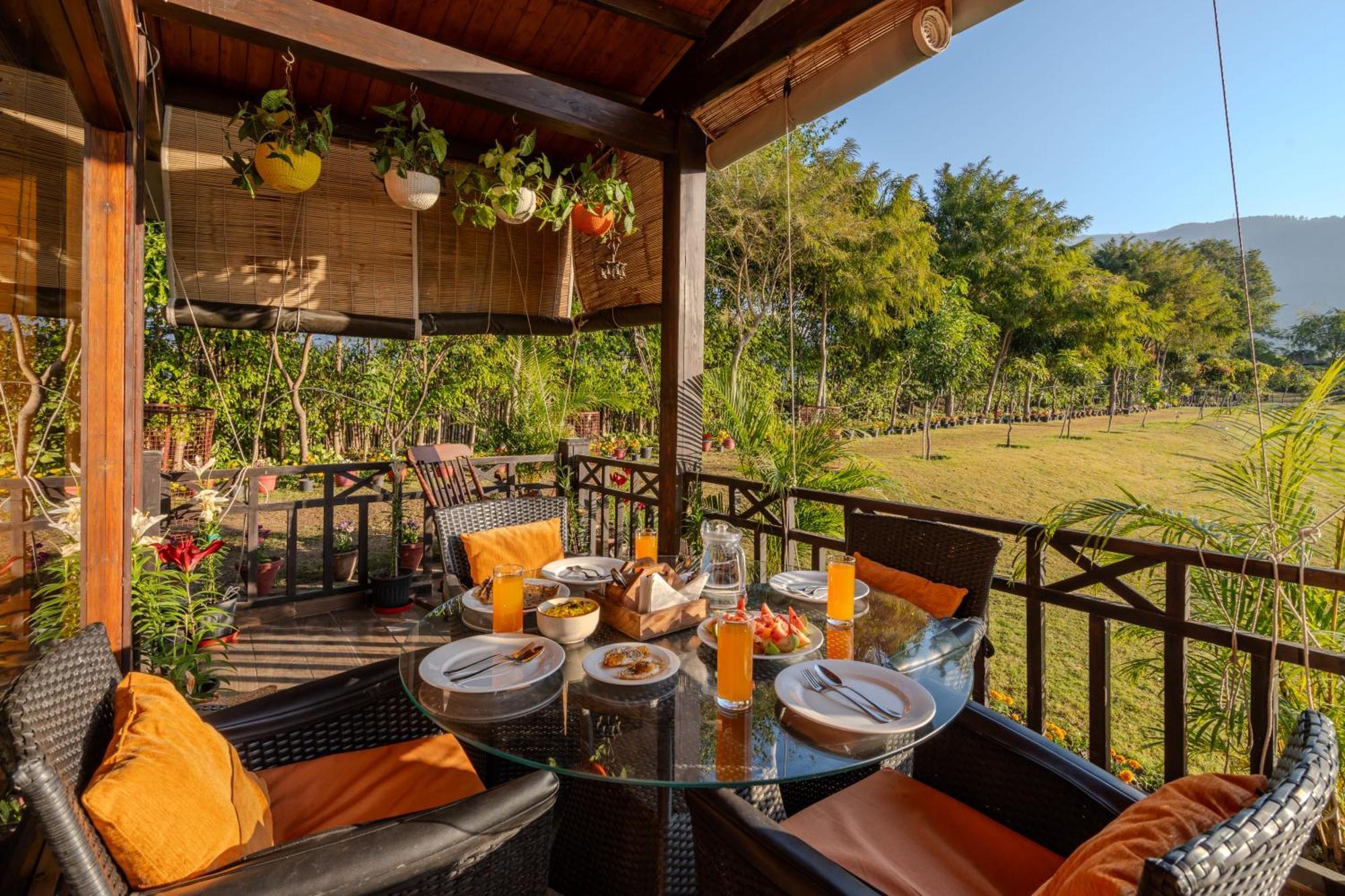 Saffronstays Timber Crest Дехрадун Екстериор снимка